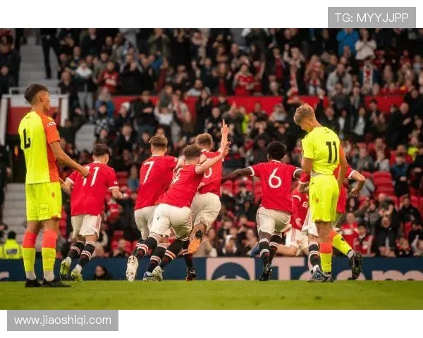 维泰克誓言挑战拉姆斯争夺曼联主力